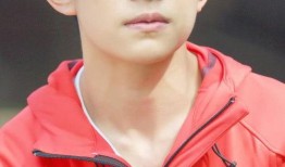 娱乐圈内部爆料易烊千玺,揭秘明星背后的故事